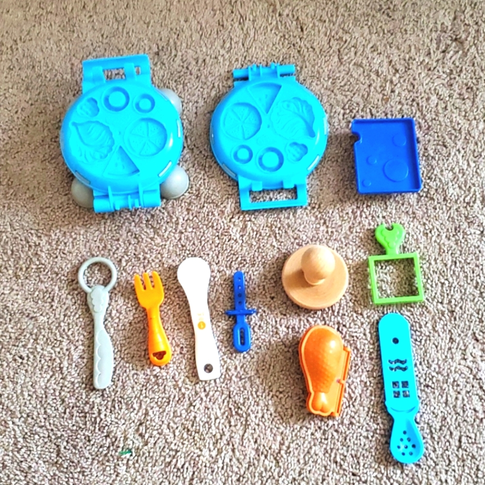 Toys for kids play doh
